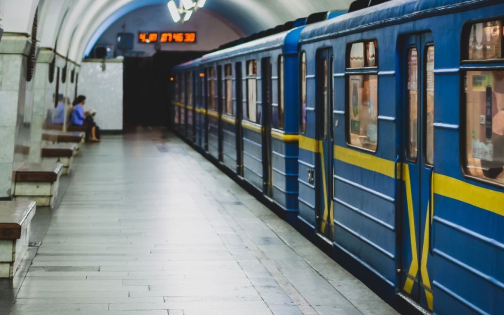 Почему в Киеве отложили переименование станции метро "Варшавская"