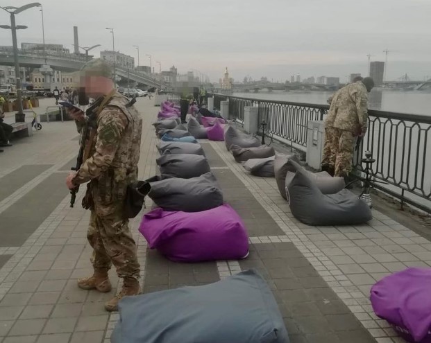 В Киеве закрыли точки с кальянами: там мыли оборудование грязной водой из Днепра