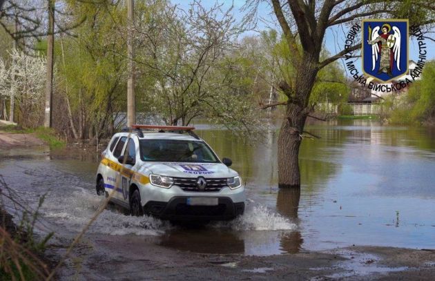 Велика вода у Києві: рівень підвищився, але небезпеки немає