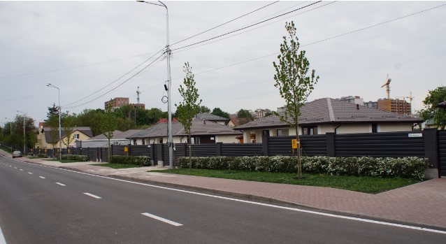 В Буче завершили реконструкцию улицы, на которой уничтожили колонну российской техники