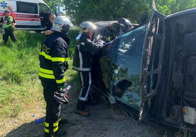 На Київщині - смертельна ДТП: загинули двоє молодих чоловіків (фото)