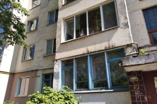 В Киевской области годовалый мальчик выпал из окна второго этажа