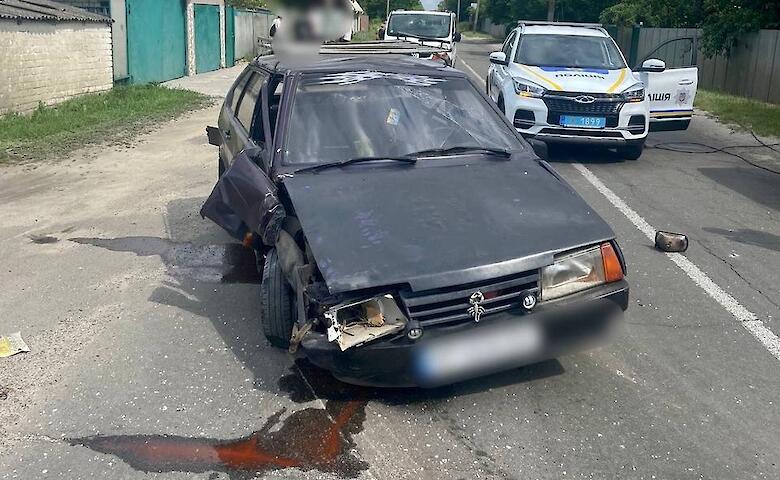 В Киевской области пьяный водитель устроил ДТП и предлагал полицейским взятку: фото