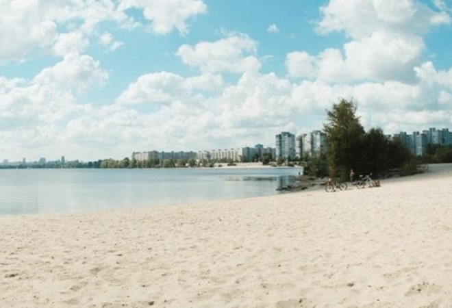 У Києві на шести пляжах аналізи води відповідають нормам