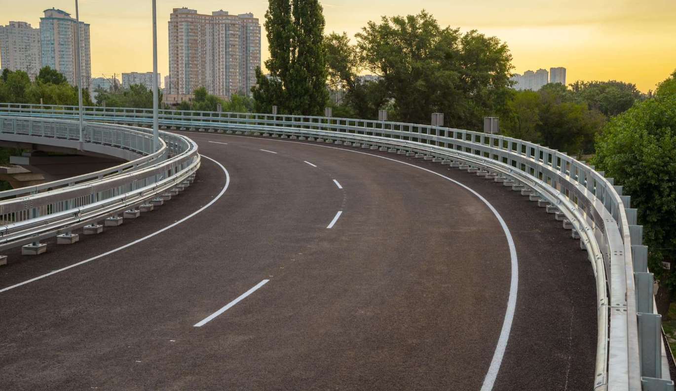 У Києві відкрили рух на лівобережній розв’язці Дарницького мосту