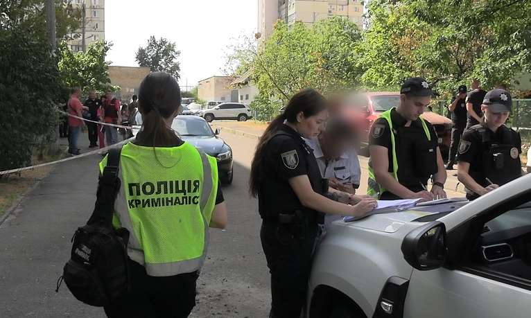 Поліцейські затримали жителя столиці, якого підозрюють у жорстокому вбивстві безхатька