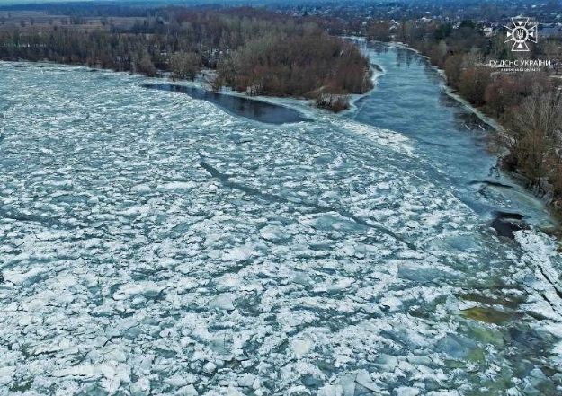 На реках Киевской области ожидается паводок: местность обследуют с помощью дронов