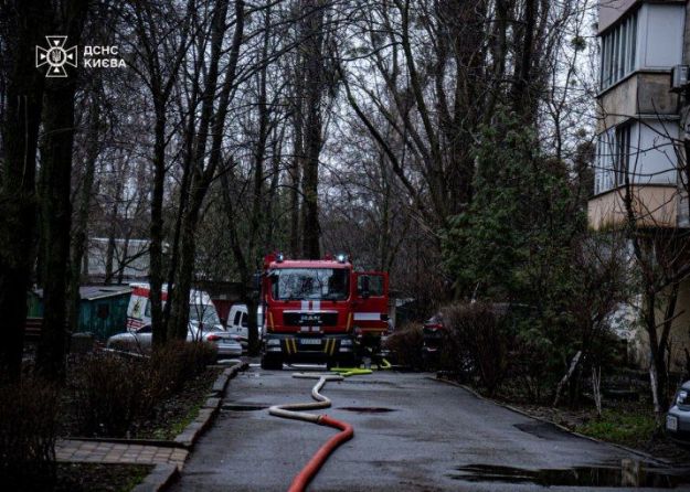 В Киеве – пожар, женщина сгорела заживо в квартире