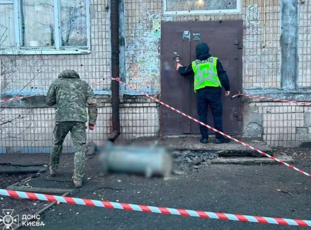 Летіли з різних напрямків: РФ атакувала Київ ракетами