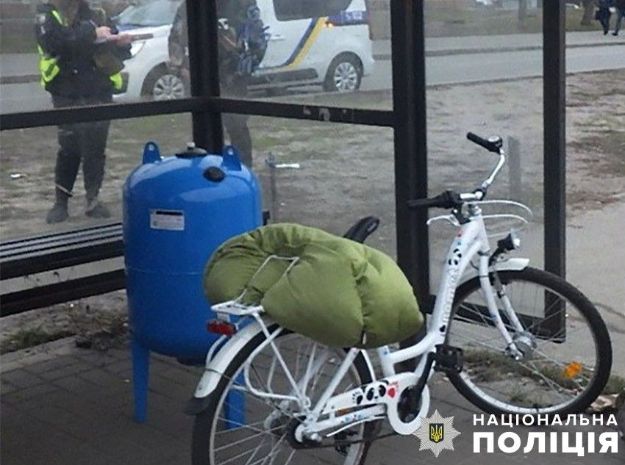 На улице в Киеве у ребенка украли велосипед