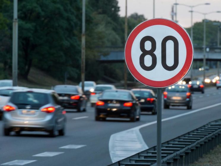 Києвом дозволять їздити зі швидкістю 80 км/год: список вулиць