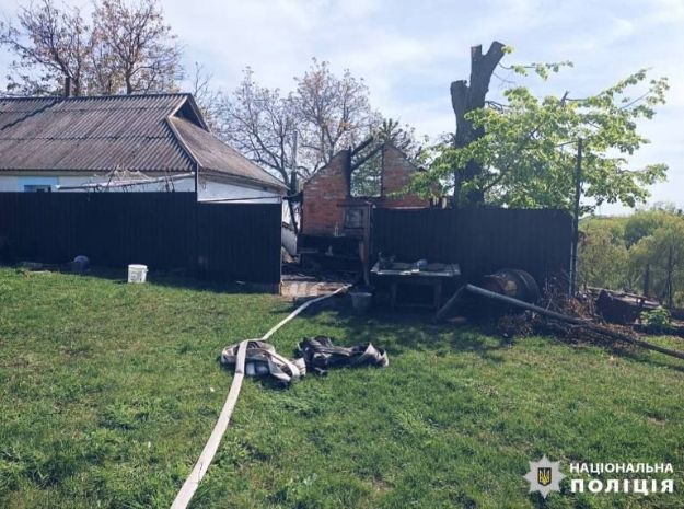 На Київщині через недопалок чоловік згорів живцем у будинку