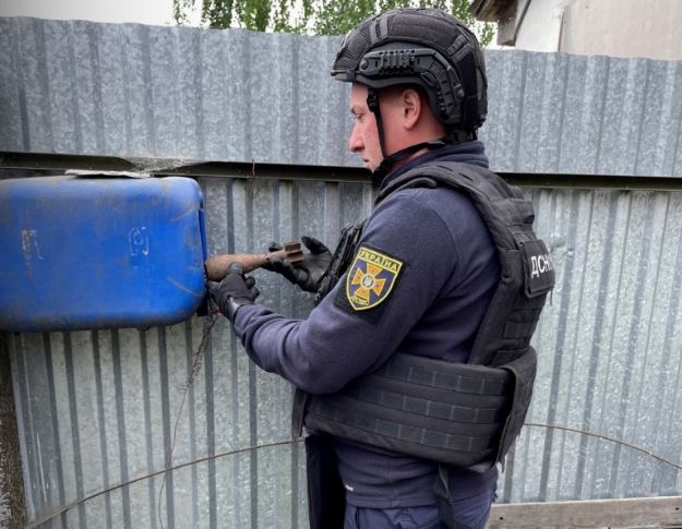 На Київщині люди знайшли у поштовій скриньці мінометну міну