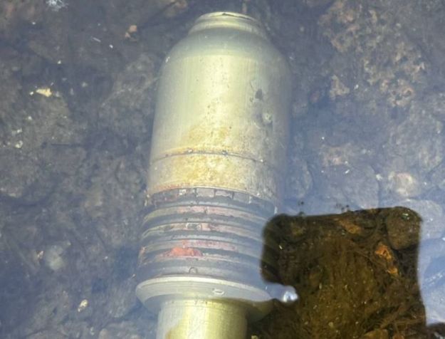 З водойми у Києві рибалка витягнув гранату