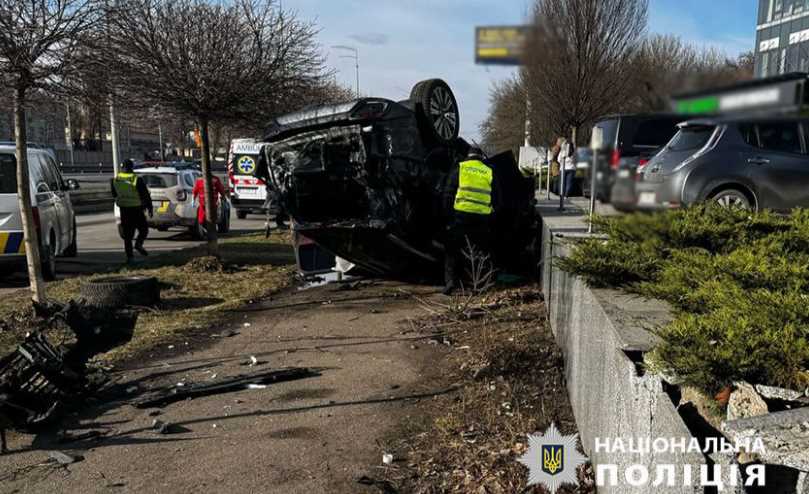 Дві людини загинули в аварії на Столичному шосе в Києві