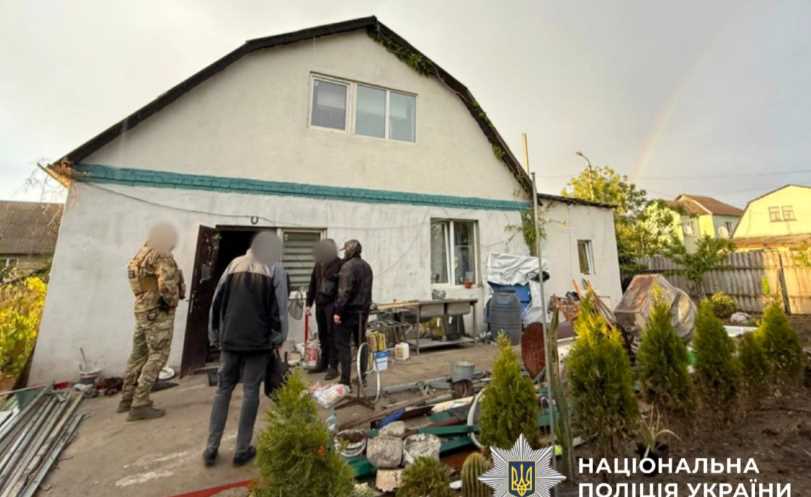Полиция нашла в доме жителя Киевщины гранаты и гранатометные выстрелы