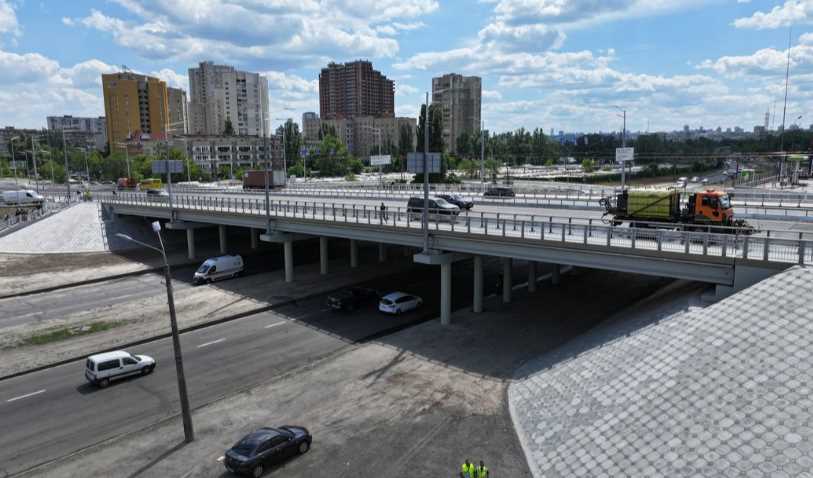 Кличко відкрив оновлений шляхопровід на перетині вулиць Лугової та Богатирської