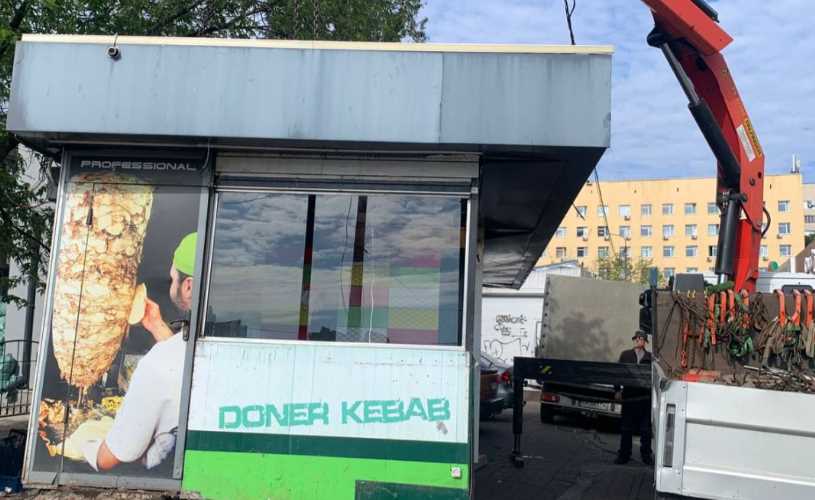 В столице демонтируют незаконные МАФы по решению Киевсовета