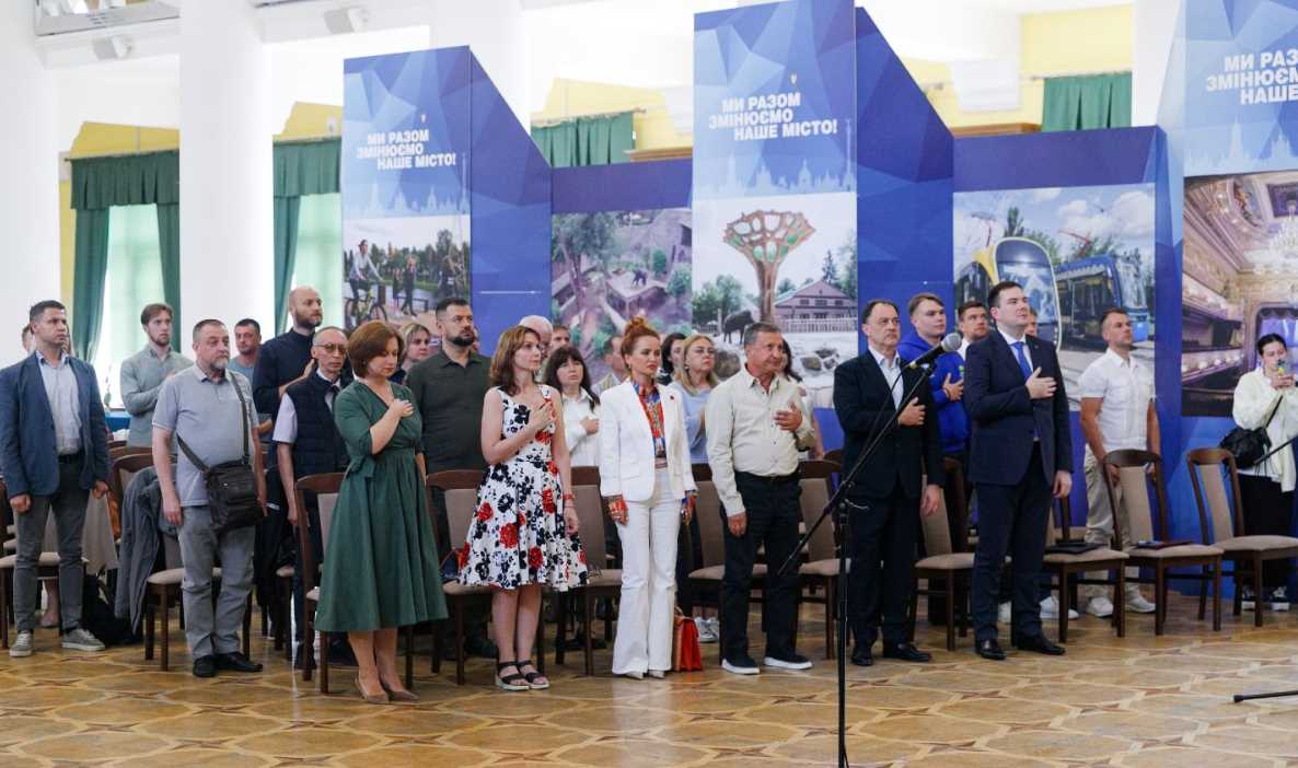 У столичній мерії нагородили представників соціального бізнесу, благодійних та громадських організацій