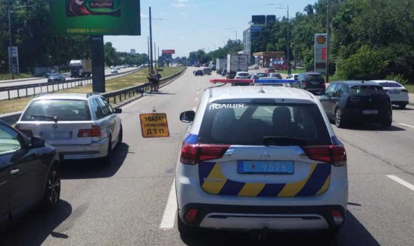 На Кільцевій у Києві мотоцикліст загинув у ДТП з BMW