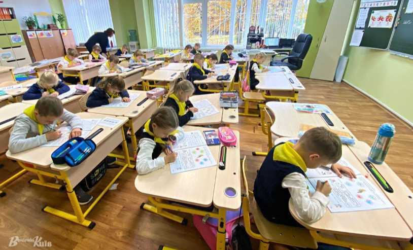 Цьогоріч за парти в столичних школах сядуть 18,6 тисяч першокласників, — Кличко