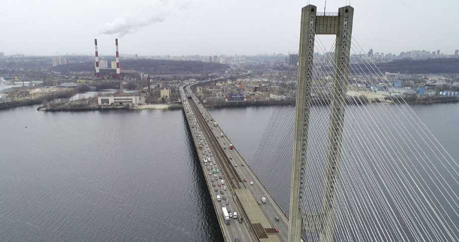 В Киеве планируют реконструкцию транспортного узла возле Южного моста