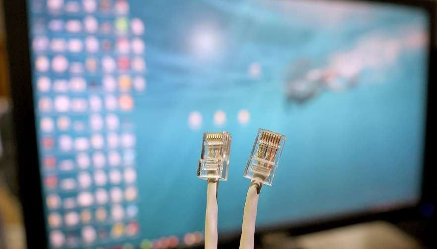 В Киеве в торговых сетях начали работу 169 пунктов обогрева и подзарядки