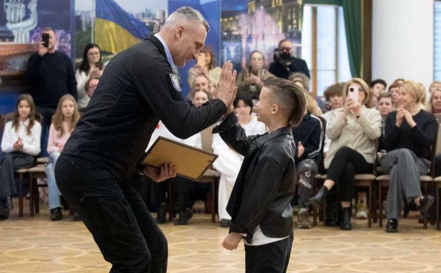 «Художественные горизонты»: Виталий Кличко наградил победителей ежегодного городского конкурса