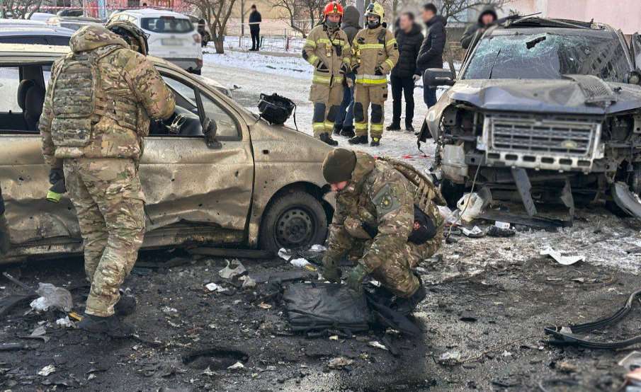 У Києві затримали дівчину, яка за російські гроші підірвала позашляховик військового