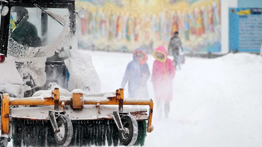 У Києві за один день виписали понад 90 штрафів за неприбраний сніг