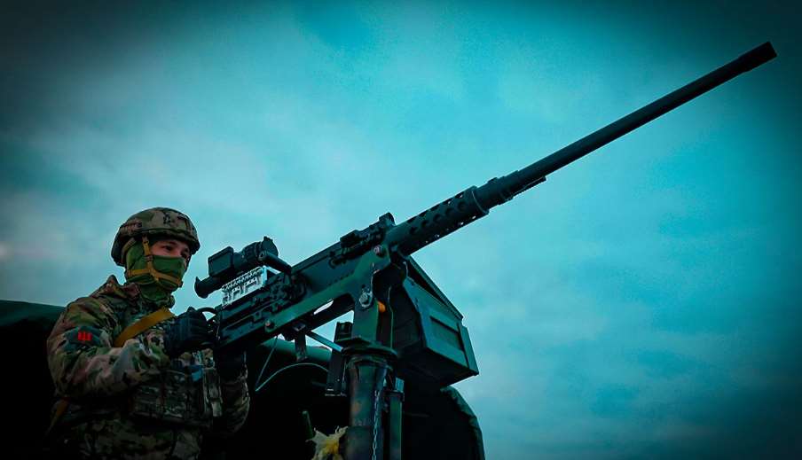 Во время вражеской атаки в Киевской области повреждены производственные и складские помещения