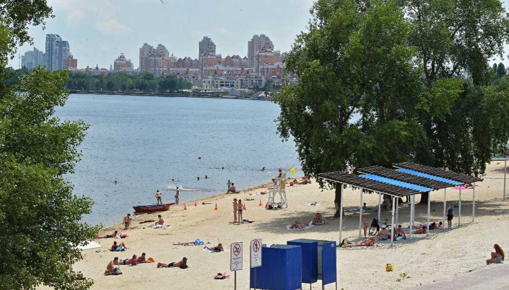 Пляжный сезон в Киеве снова не откроют, но зоны отдыха у воды подготовили