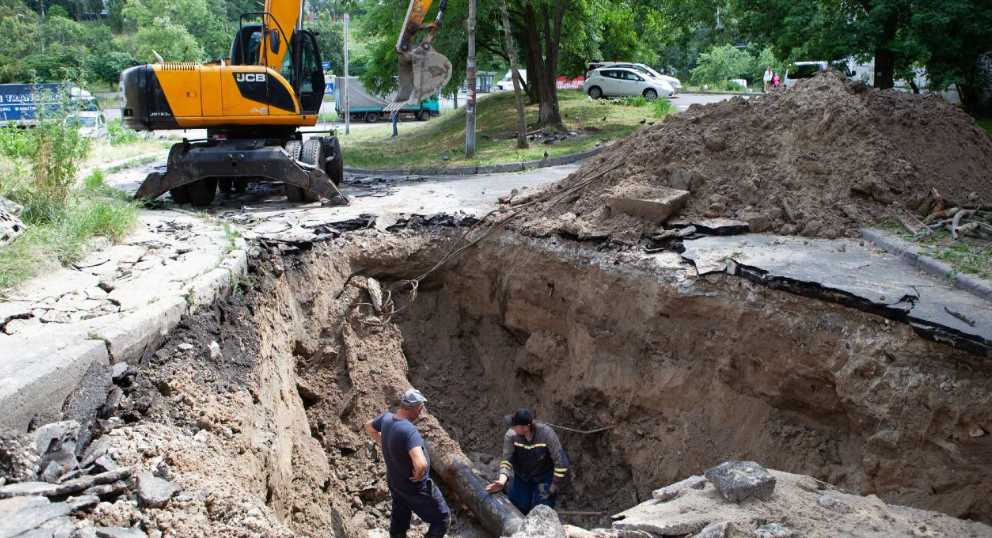 В Печерском районе нет воды из-за аварии
