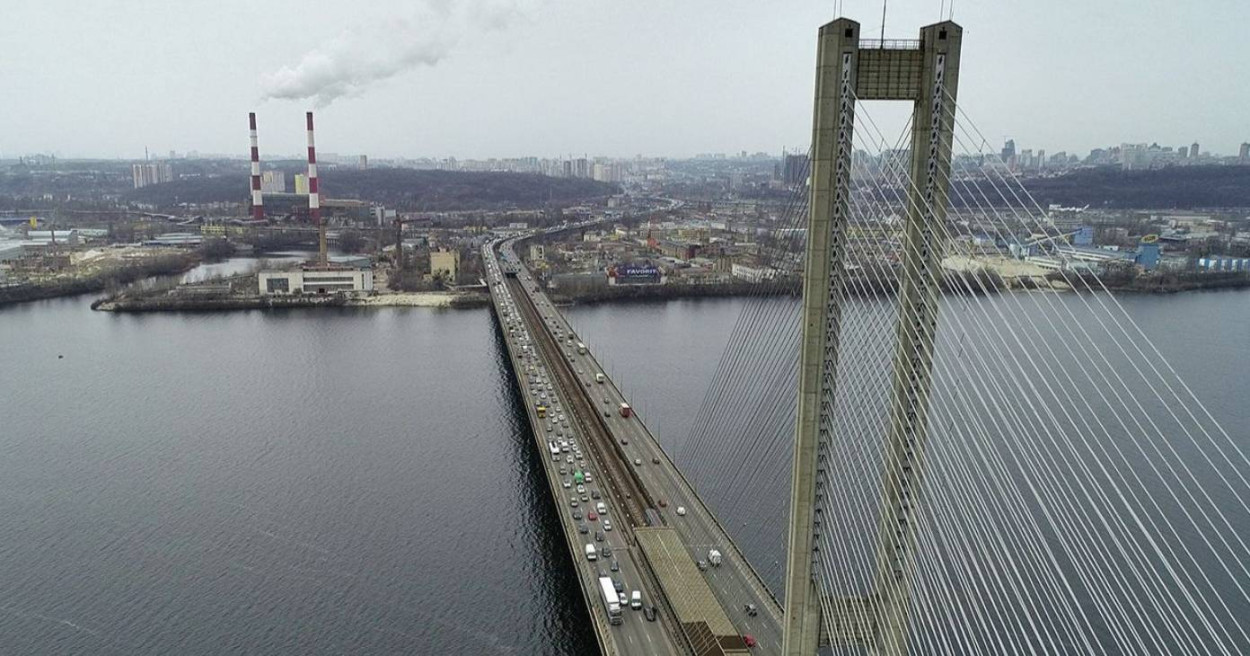 В Киеве планируется провести капитальный ремонт метропроезда Южного моста
