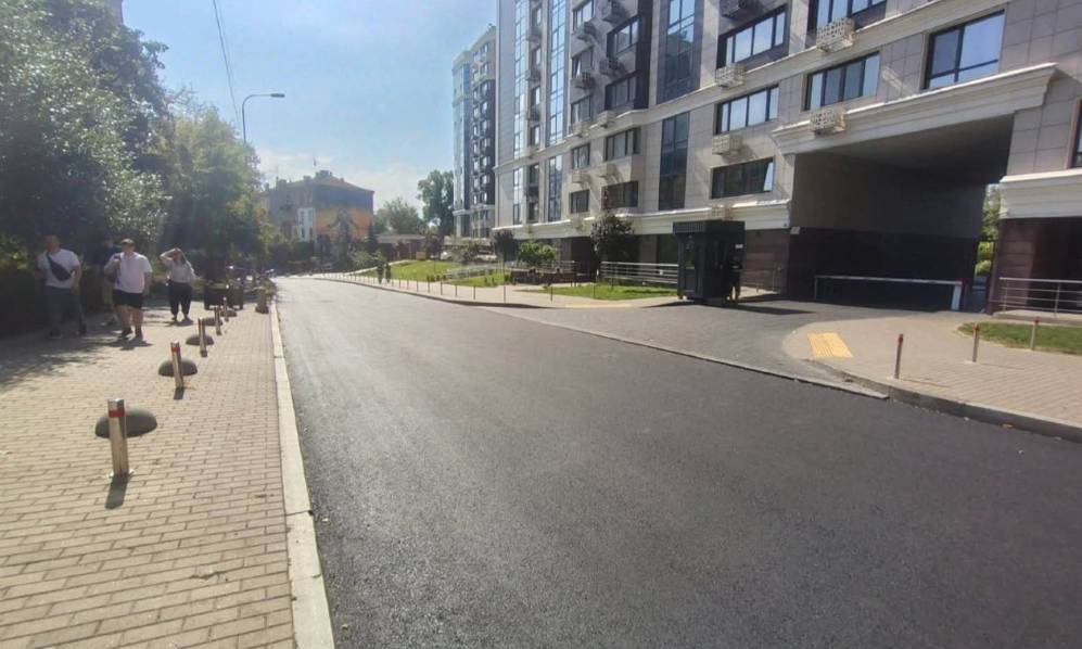 В центре Киева отремонтировали дорогу, а также завершили ремонт проспекта Шухевича
