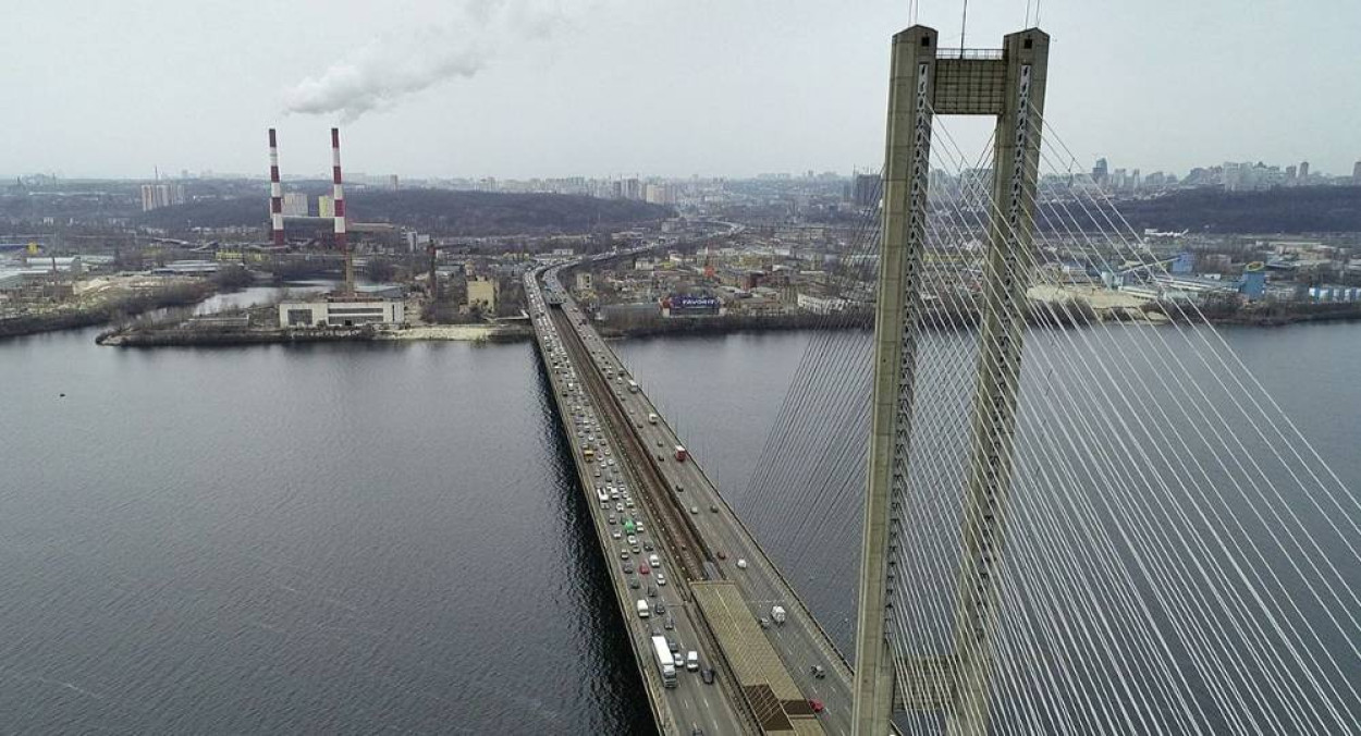 На Южном мосту возобновили движение, за исключением метро