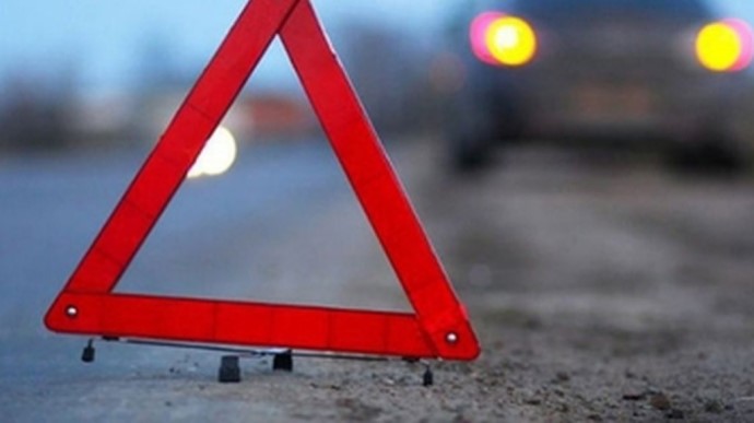 В центре Киева автомобиль сбил женщину на пешеходном переходе