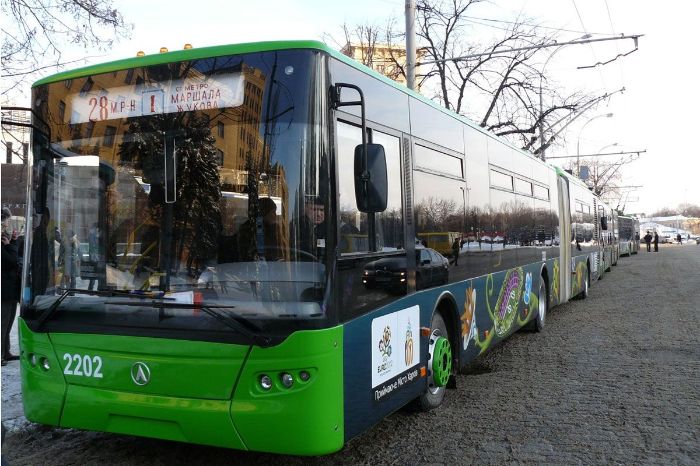 24 вересня тимчасово закриють рух тролейбусу № 42-Д і змінять маршрути тролейбусів №№ 22-К, 27, 30